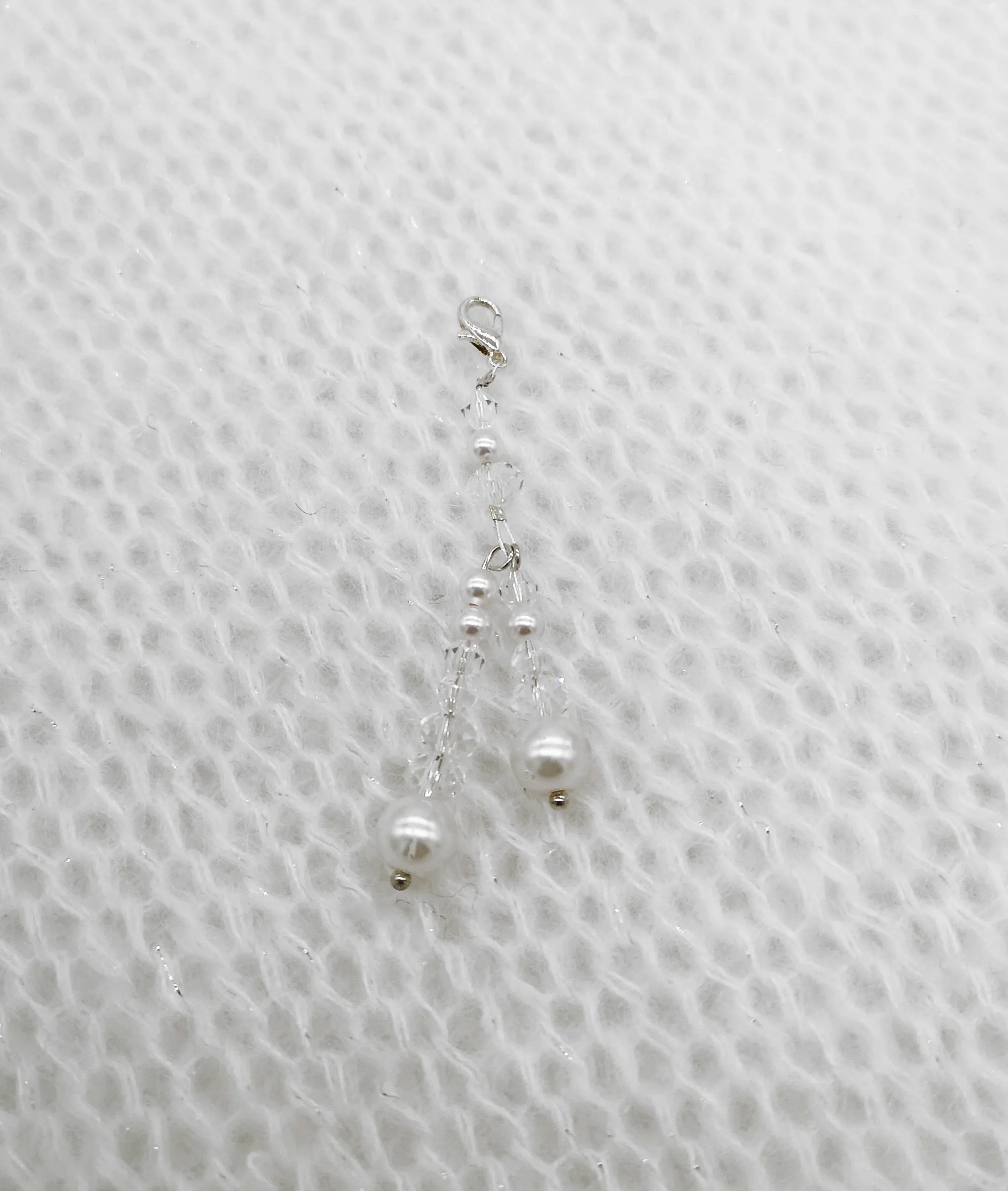 #short charm - pearl